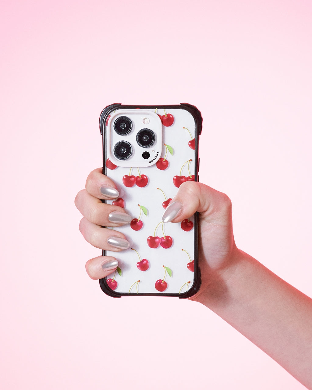 フォームでこぼこのケース