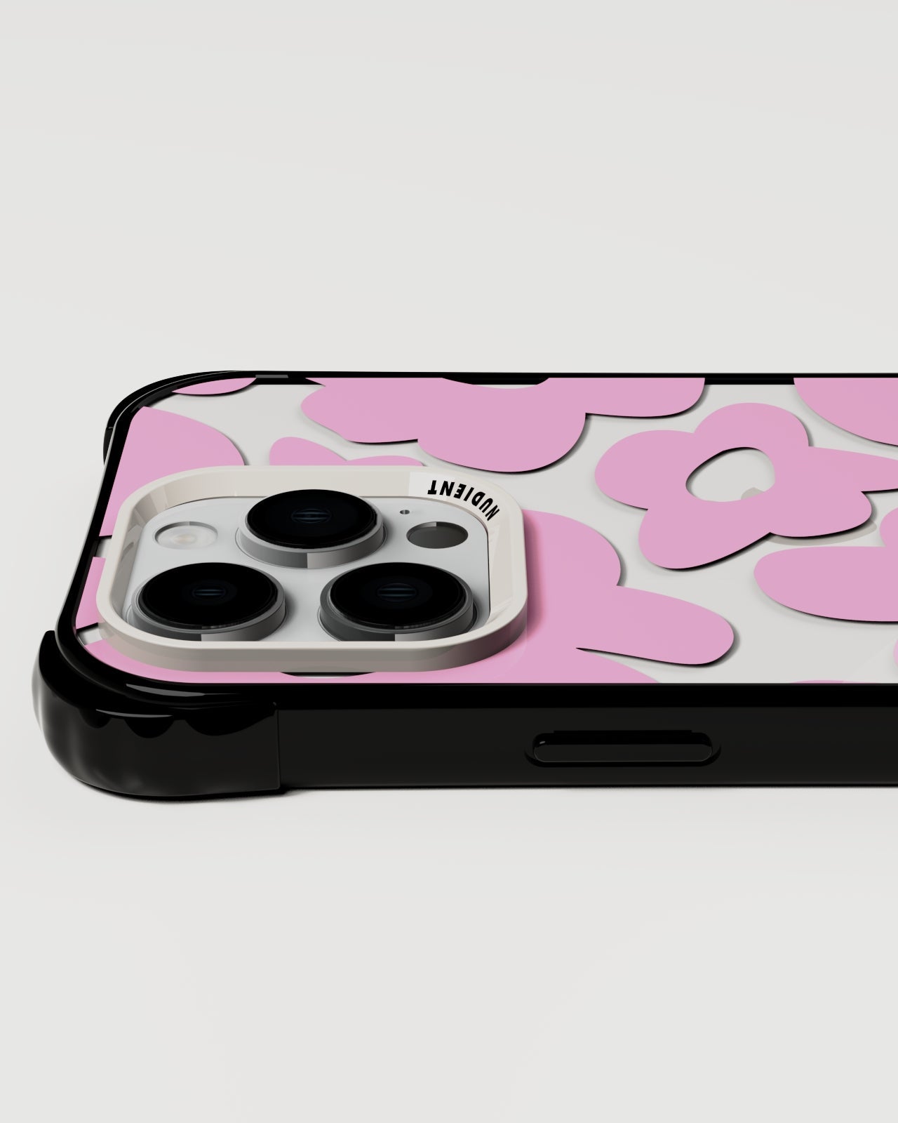 フォームでこぼこのケース