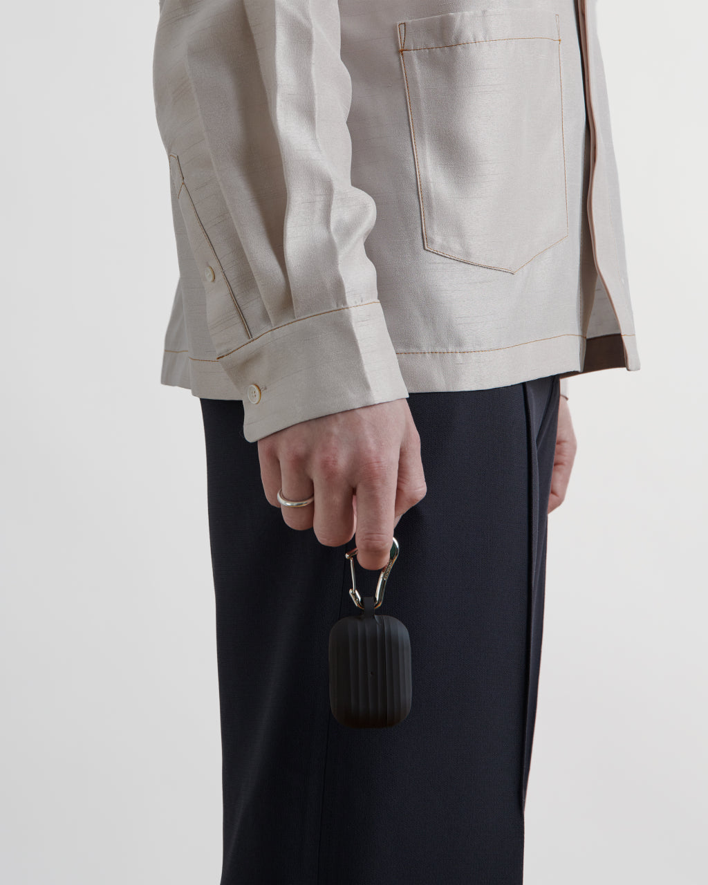 大胆なAirPodsケース