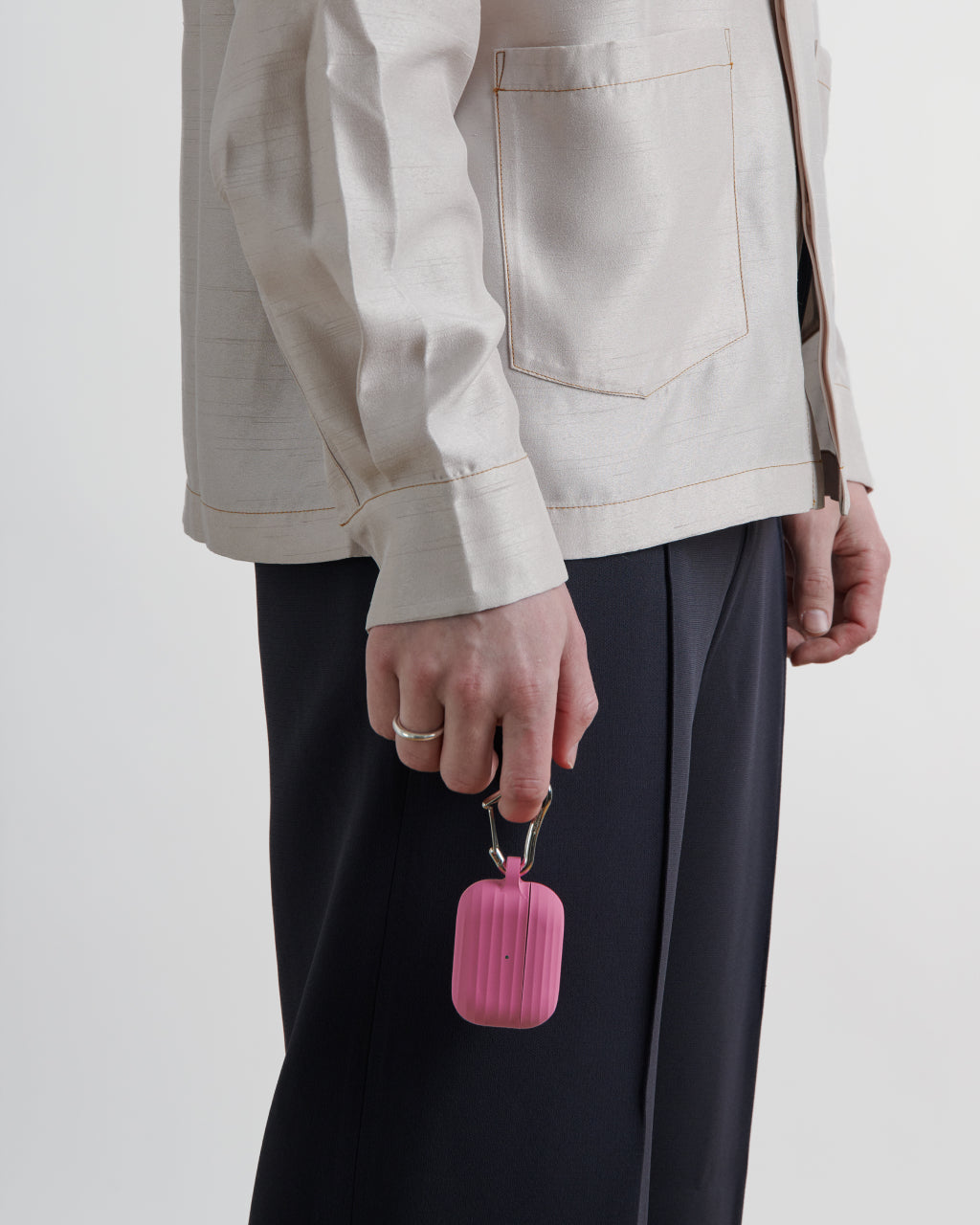 大胆なAirPodsケース