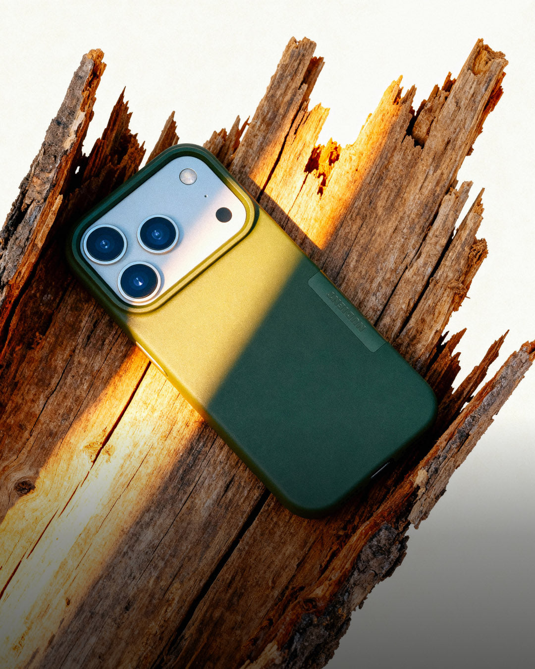 Thin Case MagSafe - Transparent - iPhone 17 Pro – NUDIENT